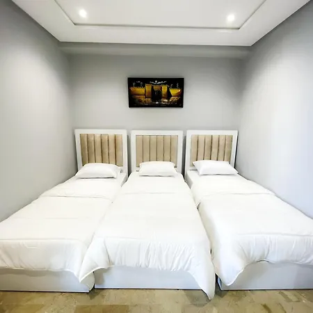 Duplex Familial De 3 Chambres With All Rooms Air-Conditioned Tangier Exterior photo